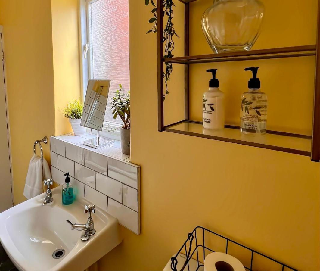Charming Victorian Cottage Steps From Historic Chester - Free Parking Exteriér fotografie